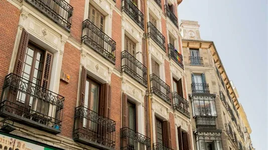 Rooms in Madrid Chamberí - photo 9