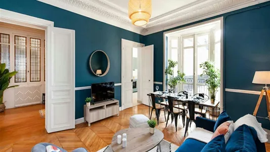 Rooms in Paris 17ème arrondissement - photo 8