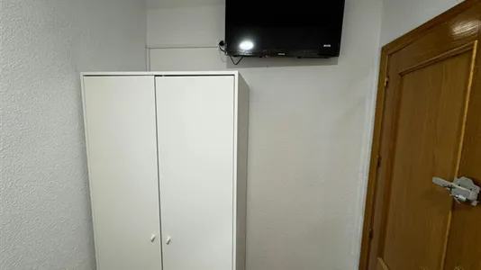 Rooms in Madrid Ciudad Lineal - photo 8