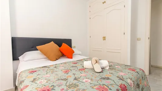 Rooms in Málaga - photo 6