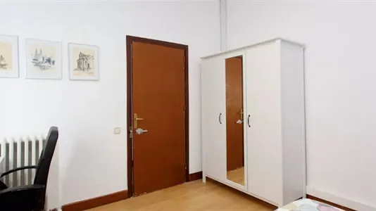 Rooms in Madrid Chamberí - photo 4