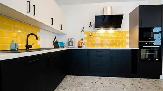 Rooms in Charleroi - photo 6