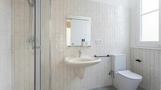 Rooms in Barcelona Eixample - photo 8