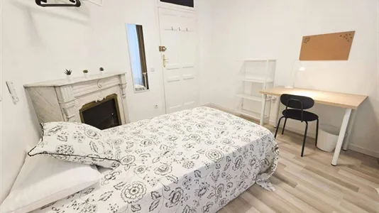 Rooms in Madrid Centro - photo 2