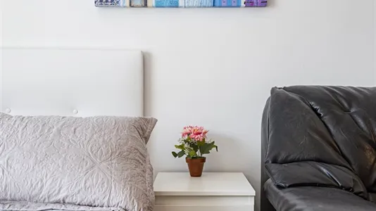 Rooms in Guadalajara - photo 8