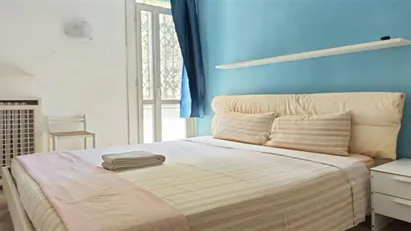 Room for rent in Milano Zona 9 - Porta Garibaldi, Niguarda, Milan