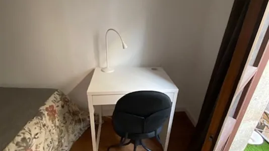 Rooms in Barcelona Ciutat Vella - photo 4