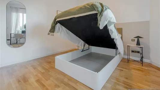 Rooms in Madrid Retiro - photo 7