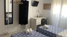 Room for rent, Málaga, Andalucía, &lt;span class=&quot;blurred street&quot; onclick=&quot;ProcessAdRequest(7744709)&quot;&gt;&lt;span class=&quot;hint&quot;&gt;See streetname&lt;/span&gt;[xxxxxxxxxxxxx]&lt;/span&gt;
