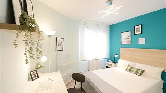 Rooms in Bilbao - photo 3