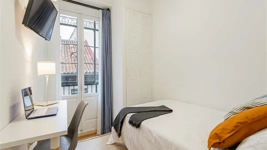 Rooms in Madrid Centro - photo 2