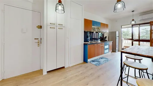 Rooms in Lyon - photo 9