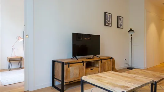 Apartments in Barcelona Eixample - photo 5