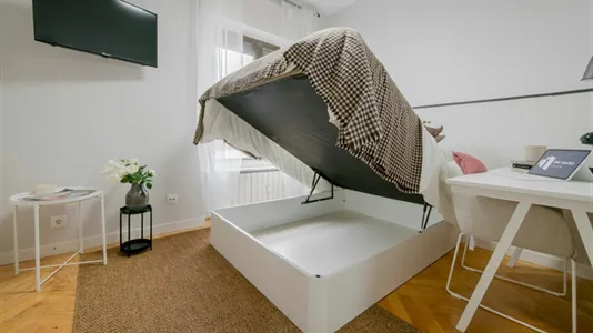 Rooms in Madrid Salamanca - photo 5