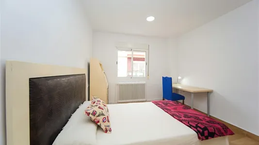Rooms in Granada - photo 3