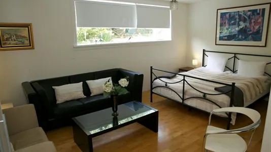 Rooms in Reykjavík Hlíðar - photo 1