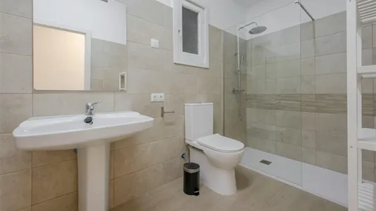 Rooms in Madrid Chamartín - photo 10