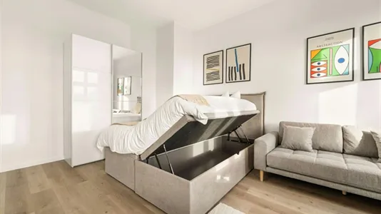 Apartments in Berlin Lichtenberg - photo 4