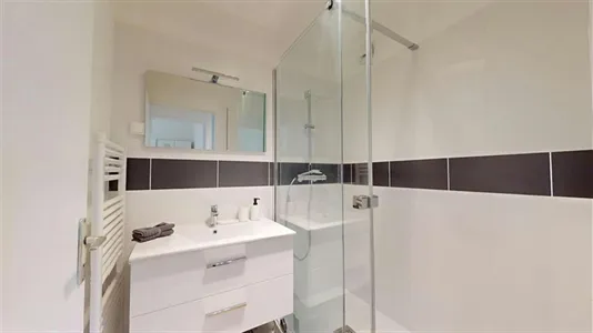 Rooms in Lyon - photo 10