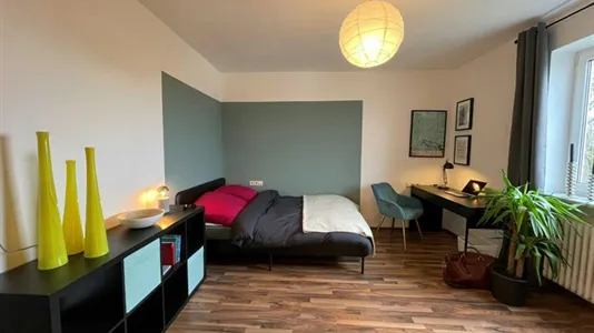 Rooms in Munich Ramersdorf-Perlach - photo 2