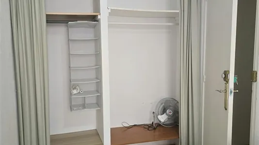 Rooms in Barcelona Ciutat Vella - photo 4