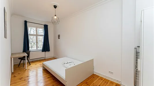 Rooms in Berlin Charlottenburg-Wilmersdorf - photo 4