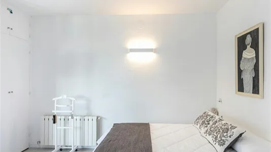 Apartments in Barcelona Eixample - photo 9