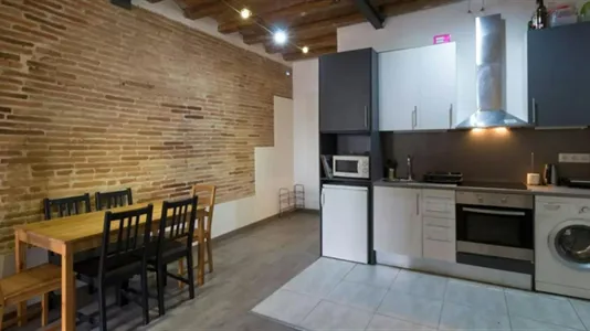 Apartments in Barcelona Ciutat Vella - photo 4