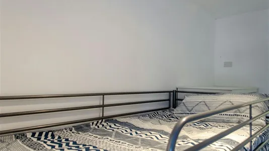 Rooms in Roma Municipio II – Parioli/Nomentano - photo 5