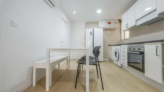 Rooms in el Camí de Vera - photo 8