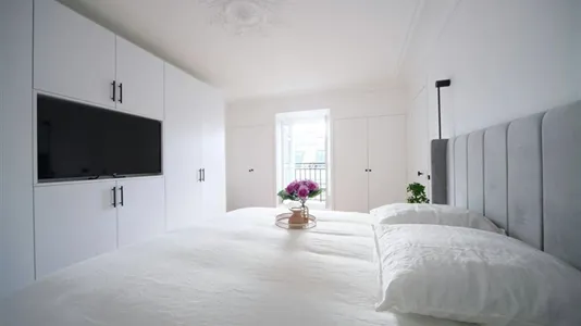 Apartments in Paris 16ème arrondissement (South) - photo 8