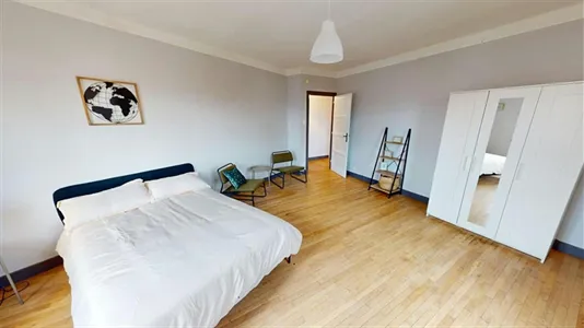 Rooms in Saint-Julien-en-Genevois - photo 4