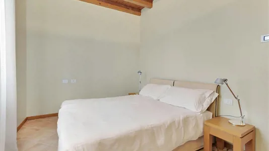 Apartments in Milano Zona 5 - Vigentino, Chiaravalle, Gratosoglio - photo 2