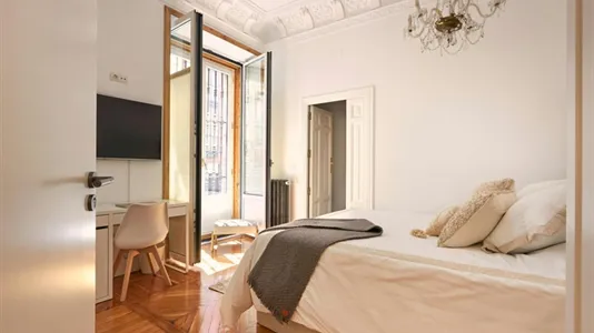 Rooms in Madrid Centro - photo 6