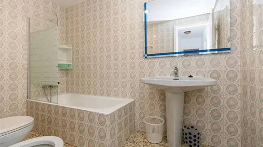 Rooms in Granada - photo 9