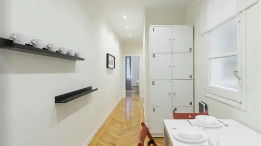 Rooms in Madrid Retiro - photo 9
