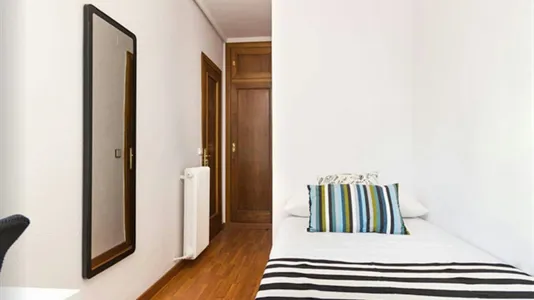 Rooms in Madrid Moncloa-Aravaca - photo 4
