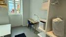 Room for rent, Lisbon (region), &lt;span class=&quot;blurred street&quot; onclick=&quot;ProcessAdRequest(13057447)&quot;&gt;&lt;span class=&quot;hint&quot;&gt;See streetname&lt;/span&gt;[xxxxxxxxxxxxx]&lt;/span&gt;