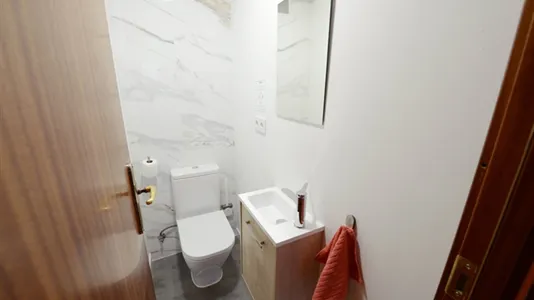 Rooms in Bilbao - photo 4