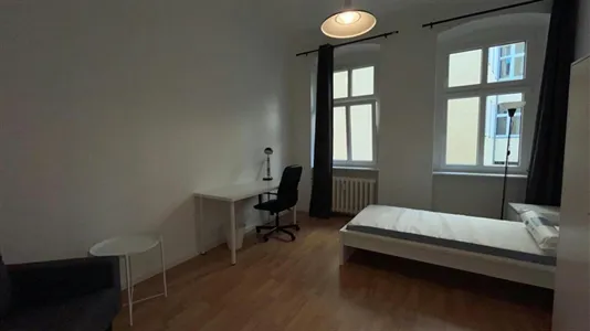 Rooms in Berlin Charlottenburg-Wilmersdorf - photo 5