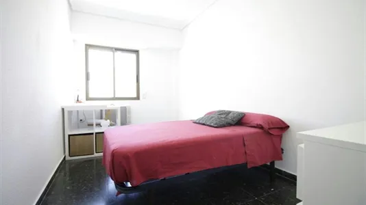 Rooms in Valencia Ciutat Vella - photo 5