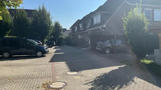 Houses in Pinneberg - photo 4