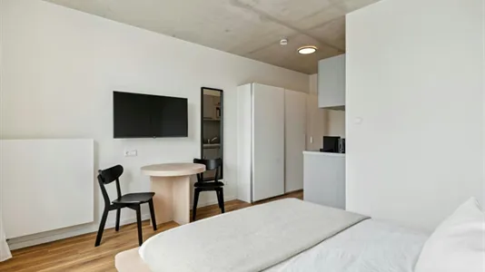 Apartments in Berlin Lichtenberg - photo 4