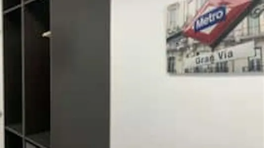 Rooms in Madrid Moncloa-Aravaca - photo 5