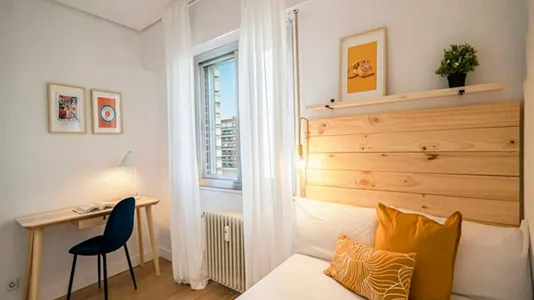 Rooms in Madrid Moncloa-Aravaca - photo 4
