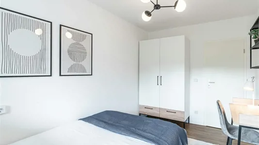 Rooms in Berlin Charlottenburg-Wilmersdorf - photo 2