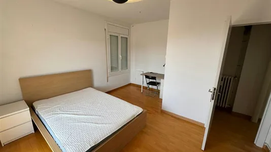 Rooms in Sabadell - photo 2