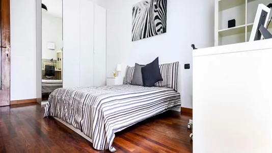 Rooms in Milano Zona 8 - Fiera, Gallaratese, Quarto Oggiaro - photo 1