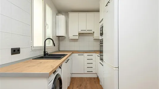 Rooms in Madrid Chamberí - photo 4