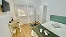 Room for rent, Zaragoza, Aragón, &lt;span class=&quot;blurred street&quot; onclick=&quot;ProcessAdRequest(9249608)&quot;&gt;&lt;span class=&quot;hint&quot;&gt;See streetname&lt;/span&gt;[xxxxxxxxxxxxx]&lt;/span&gt;